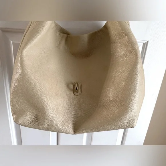 Dooney & Bourke Logo Lock pebble grain leather hobo bag - Picture 8 of 16